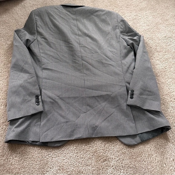 NWOT Men’s Tommy Hilfiger Sports Jacket! - Picture 8 of 8